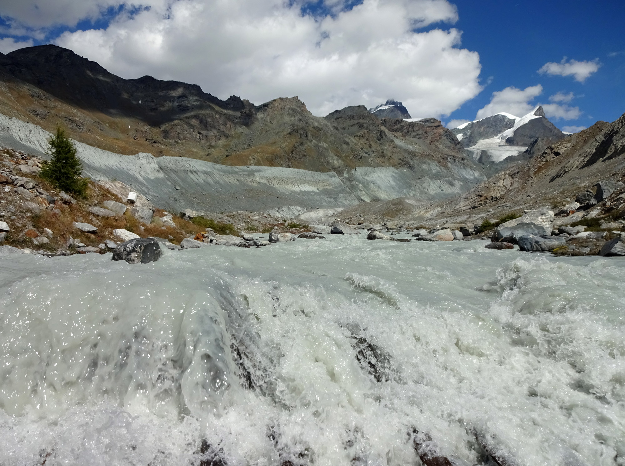 Findelgletscher Schmelzwasser