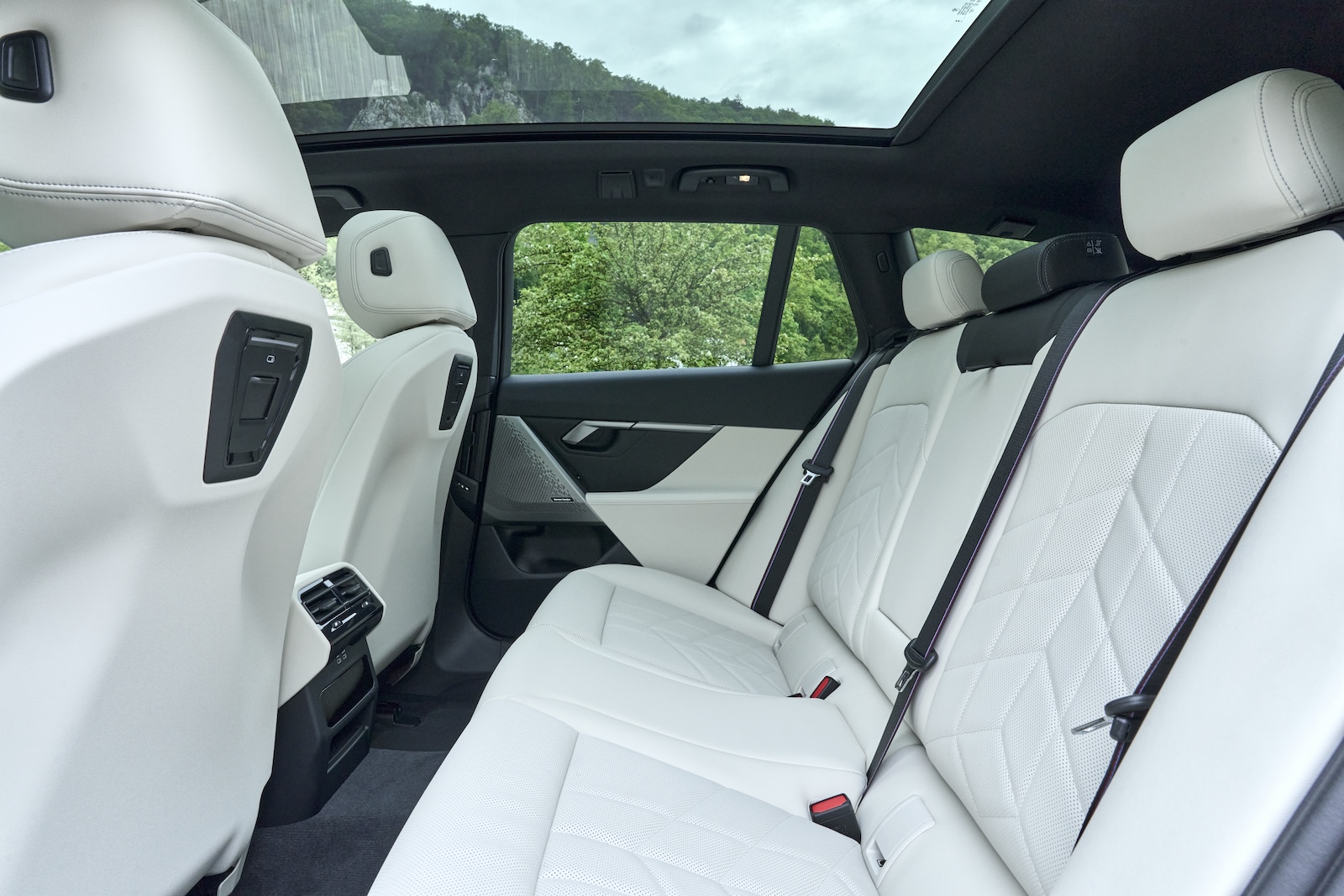 BMW i5 Touring